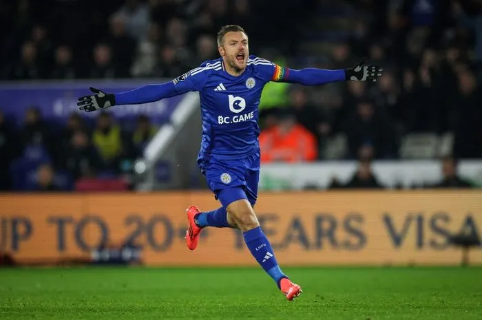 Jamie Vardy Resmi Bergabung dengan Cremonese, Siap Hadapi Musim 2025-2026