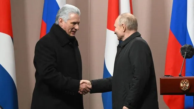 Rusia Komitmen Pasok Minyak ke Kuba Meski Tertekan AS