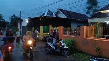 Angin Puting Beliung Rusak 20 Rumah di Probolinggo