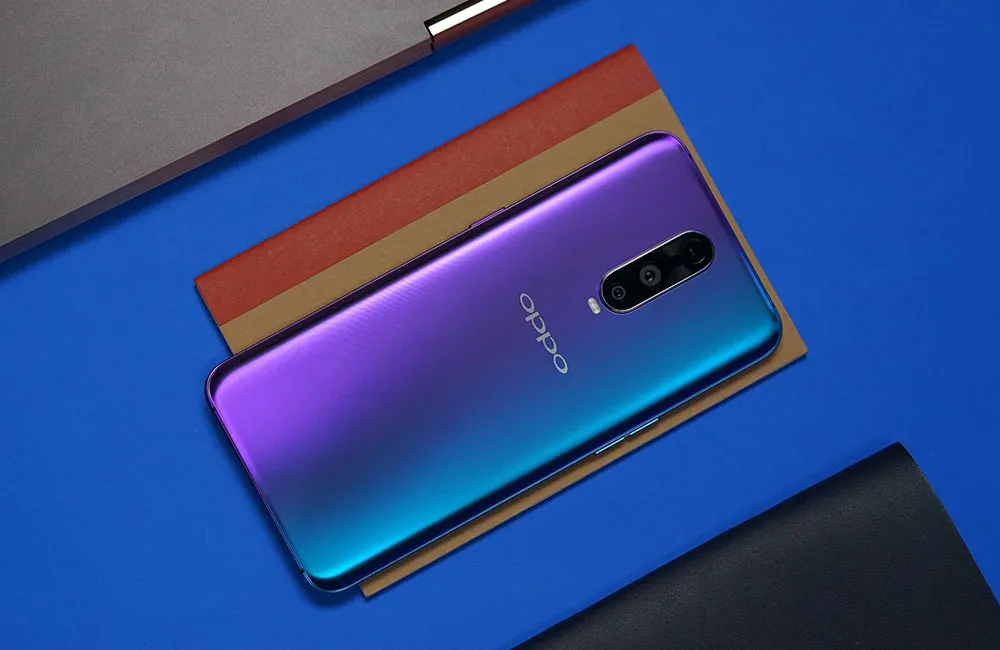 OPPO R17 Pro: Menyasar Pasar Smartphone Premium dengan Berbagai Inovasi