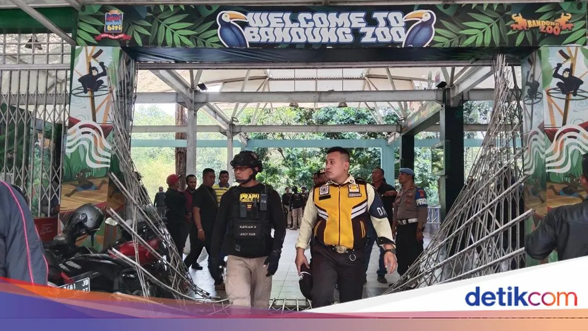 Penutupan Sementara Bandung Zoo Berujung Kericuhan, Gerbang Lobi Utama Dijebol Massa