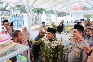 Wali Kota Tebing Tinggi Resmikan Pusat Kuliner UMKM di Pelataran Masjid Agung