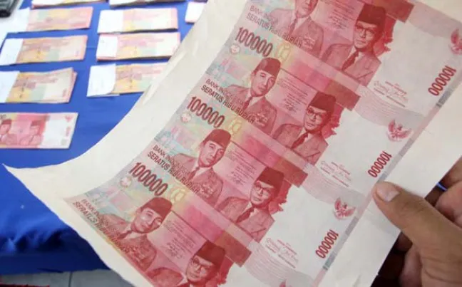 Polisi Pastikan Uang Dalam Karung yang Ditemukan di Bekasi adalah Uang Asli