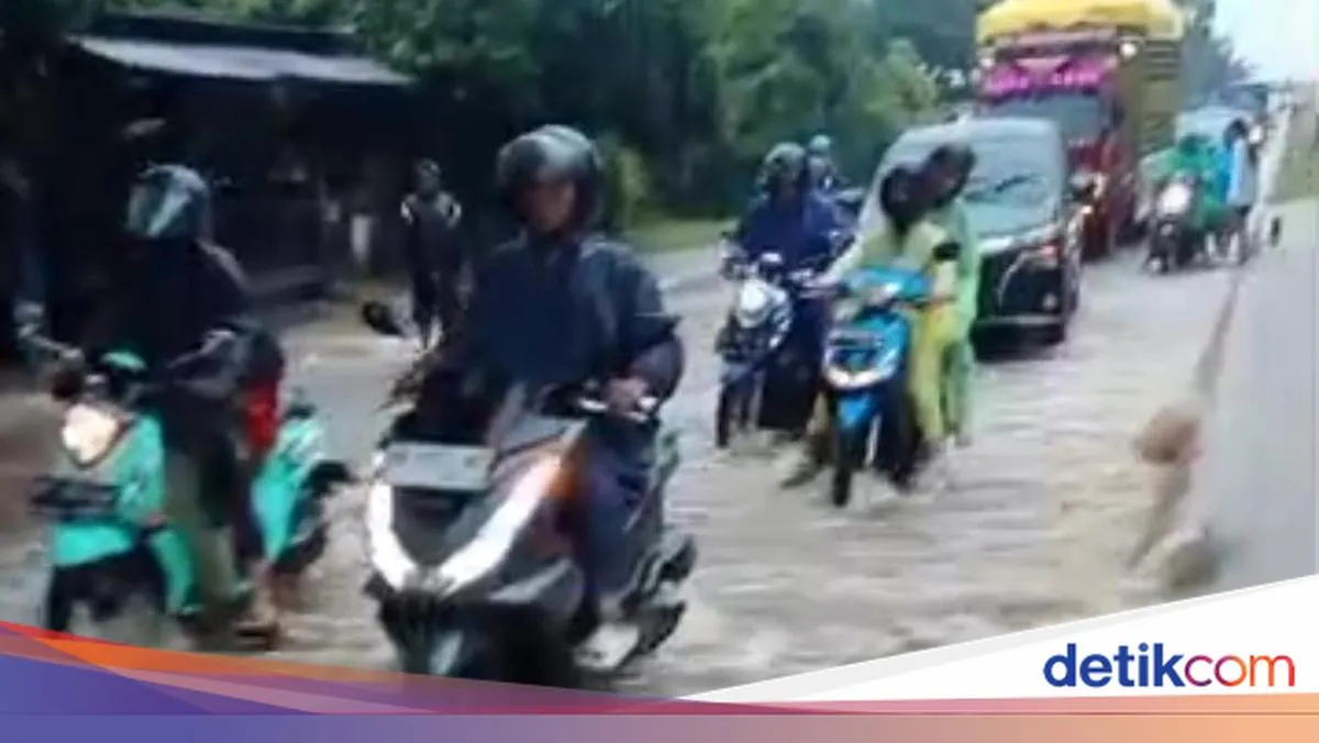 Banjir Rendam Jalan Poros Barru-Makassar, Lalu Lintas Terganggu