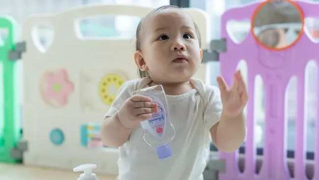 Rekomendasi Skincare Newborn dari Seleb: Sabun, Lotion, dan Bedtime Oil yang Aman untuk Kulit Sensitif