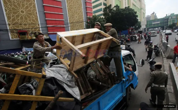 PKL: Tantangan Sosial di Tengah Keterbatasan Ekonomi