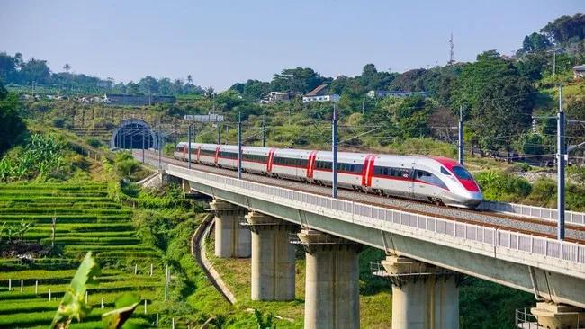 Menhub: Rencana Perpanjangan Kereta Cepat/Semi Cepat Jakarta–Surabaya Masih Tahap Pembahasan
