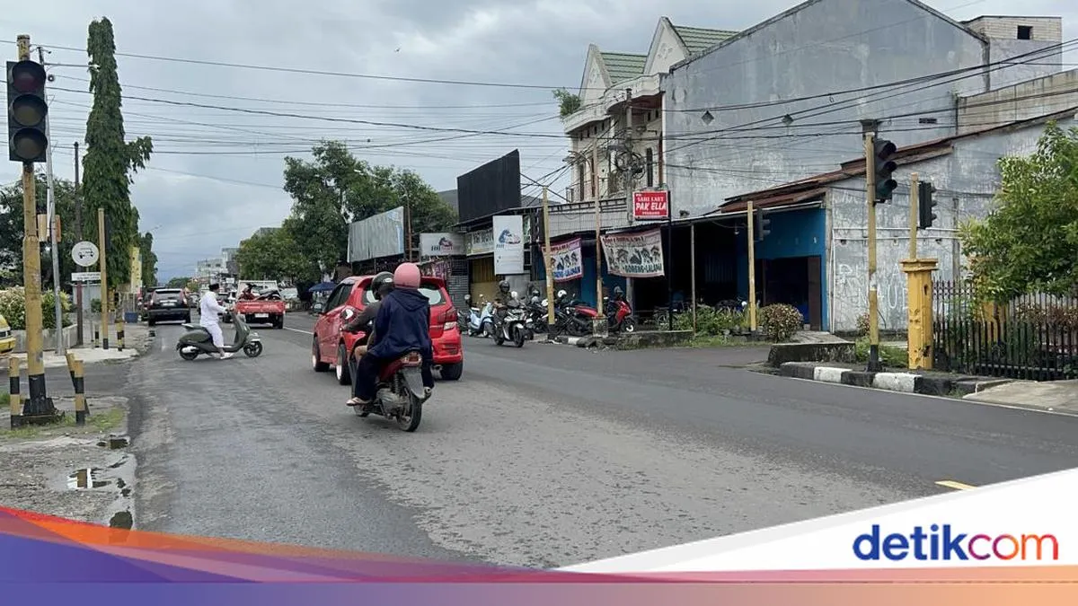 Kerusakan Traffic Light di Jalan Poros Pinrang-Polman Picu Kekhawatiran Kecelakaan