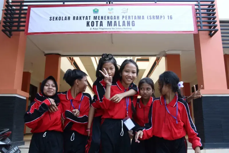 Evaluasi Program Sekolah Rakyat: Tantangan dan Harapan untuk Pendidikan di Indonesia