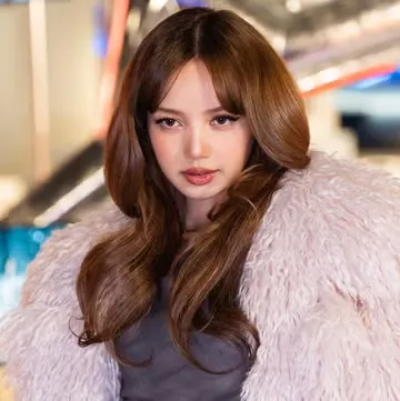Lisa Siap Tampil di Film Komedi Romantis Terinspirasi Notting Hill