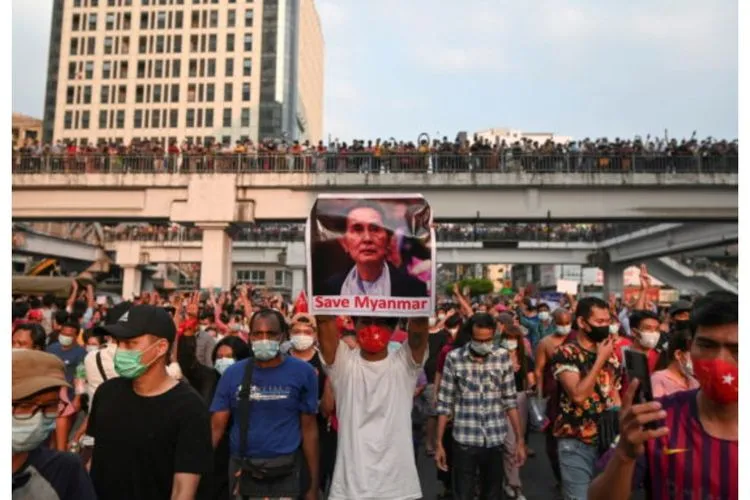 Facebook Hapus Laman Militer Myanmar Usai Tindakan Kekerasan Terhadap Demonstran
