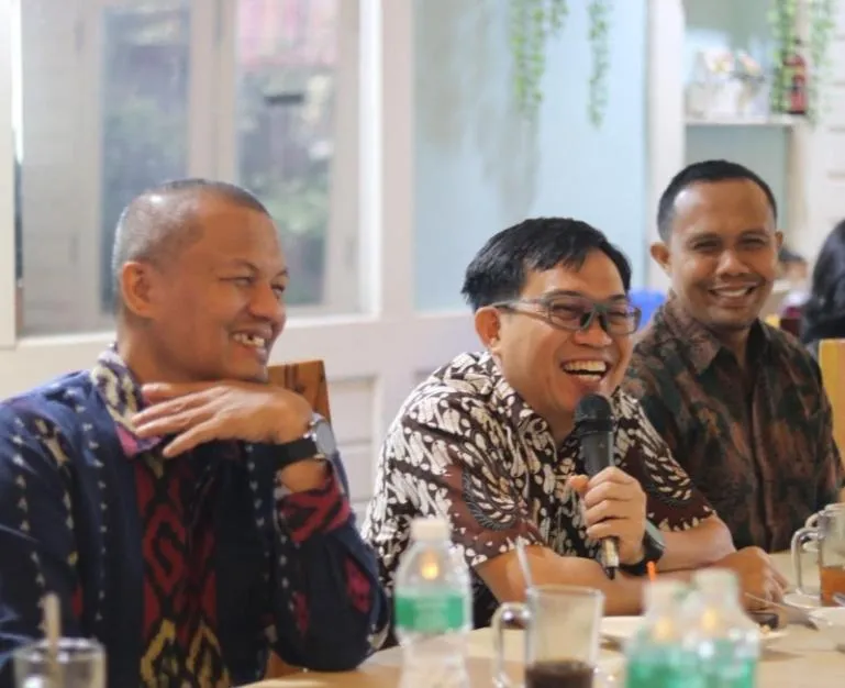 Pelindo Tambah Armada Reach Stacker untuk Efisiensi di Pelabuhan Teluk Bayur