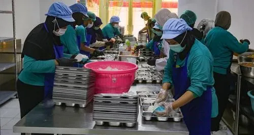 Dapur SPPG Siap Sediakan Makanan Bergizi untuk Lansia dan Disabilitas