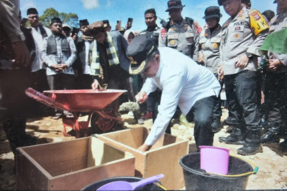 Polri Bangun Jembatan Bailey untuk Pulihkan Akses di Agam