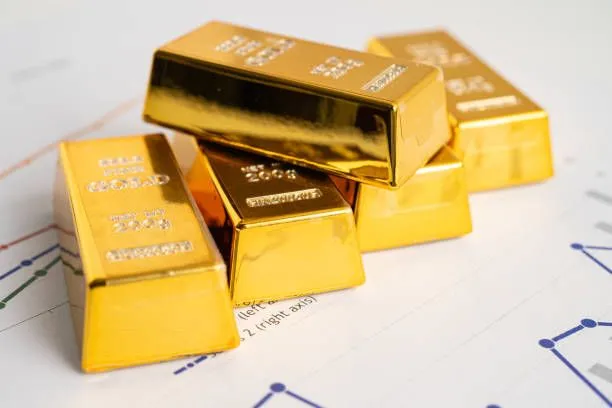 Harga Emas Menguat Didukung Sentimen Geopolitik dan Analisis Teknikal