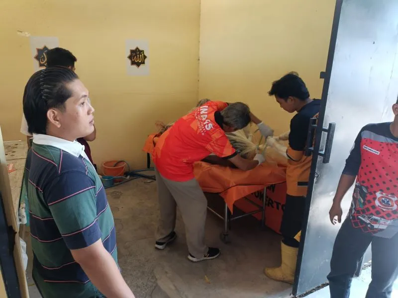 Lansia Ditemukan Tewas di Rumah Setelah Tiga Hari