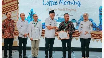 PLN UID Lampung Raih Penghargaan CSR dari Gubernur atas Dukungan di Sektor Pendidikan
