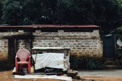 Pengangguran Turun, Namun 23 Juta Warga Masih Terjebak dalam Kemiskinan