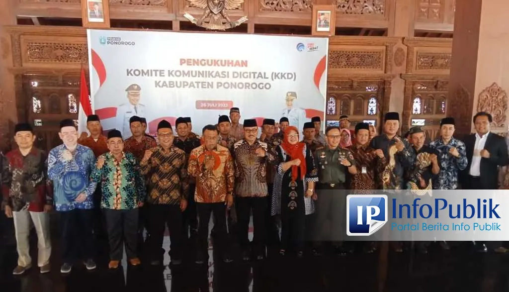 Bupati Ponorogo Kukuhkan Komite Komunikasi Digital untuk Perangi Hoaks