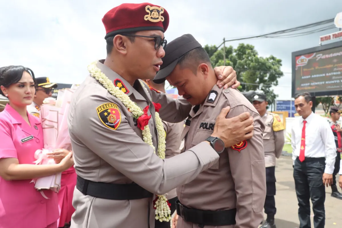 Brigadir Abdurahim Dapat Penghargaan Umroh Atas Tindakan Humanis