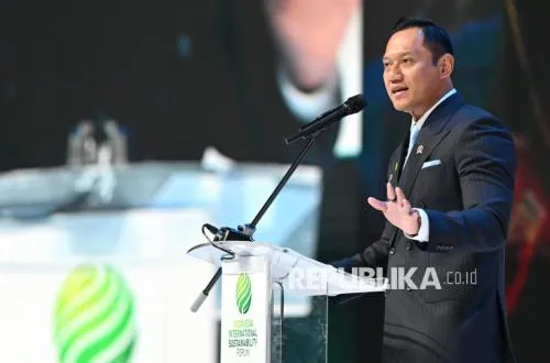 AHY Bahas Empat Agenda Strategis untuk Percepatan Pembangunan Papua