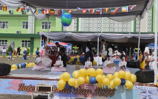 SD Islam Al Azhar 56 Malang Rayakan International Day 2026 di Eropa