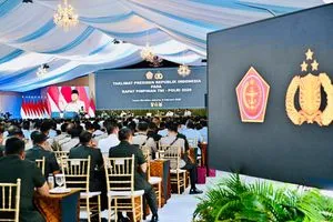 Presiden Prabowo Tekankan Profesionalisme TNI-Polri dalam Rapim di Istana