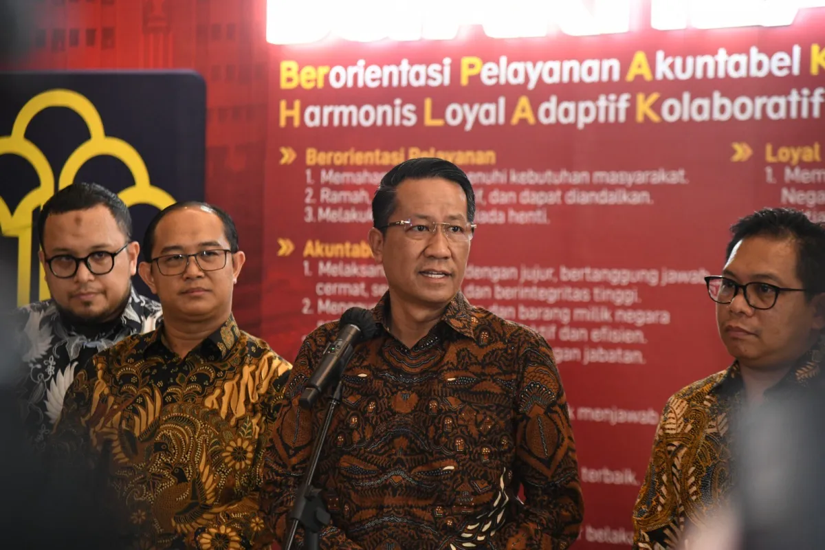 Menkum Tanggapi Isu Kontroversial KUHP: Penghinaan, Perzinaan, dan Demonstrasi