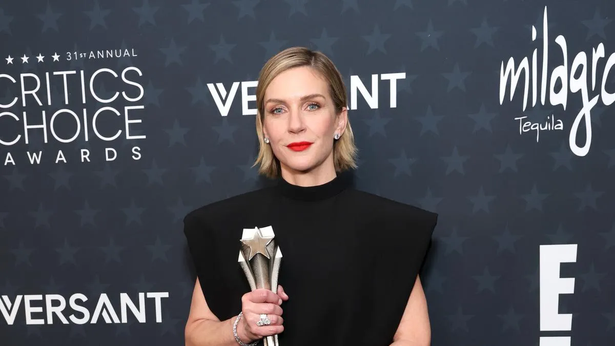 Selebritas Tampil Menawan di Critics Choice Awards 2026 dengan Louis Vuitton