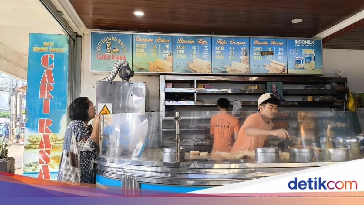 Roti Cari Rasa: 60 Tahun Pionir Roti Bakar di Bandung