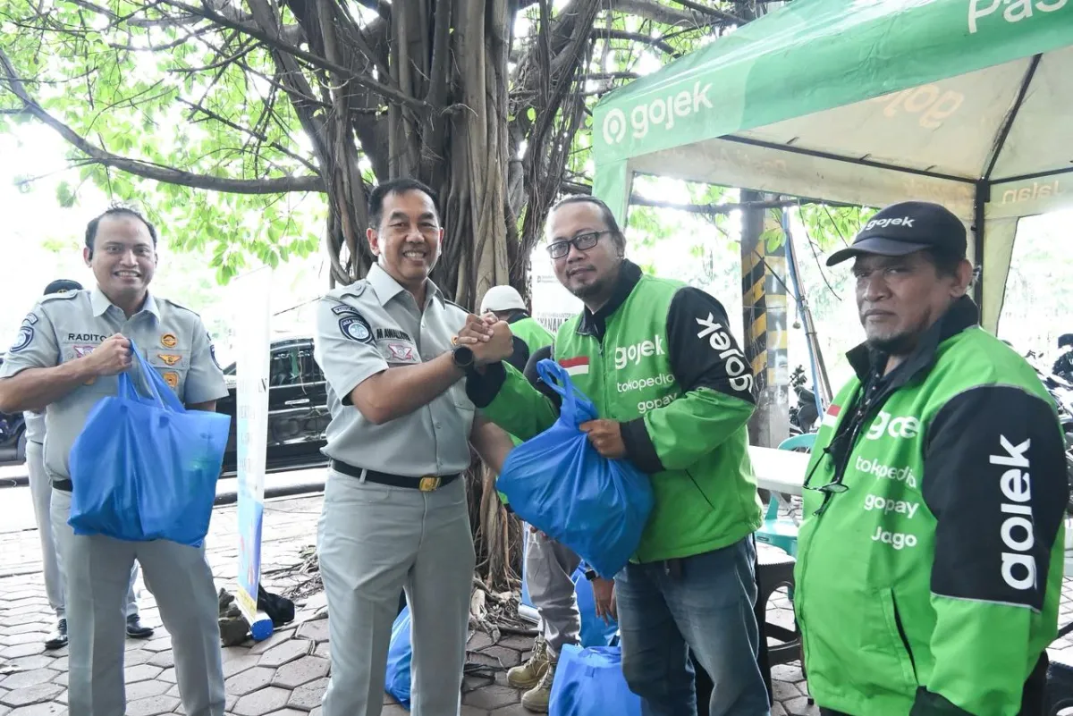 Jasa Raharja Perkuat Kolaborasi Keselamatan Bersama Komunitas Ojol di Jakarta