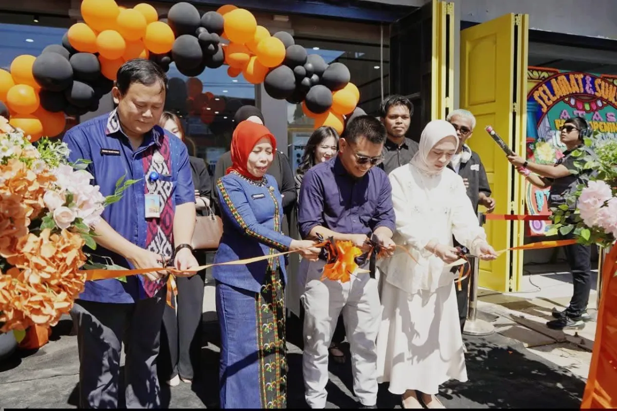 Peresmian Tekno Plaza VIP Store Kendari Dukung Perekonomian Lokal