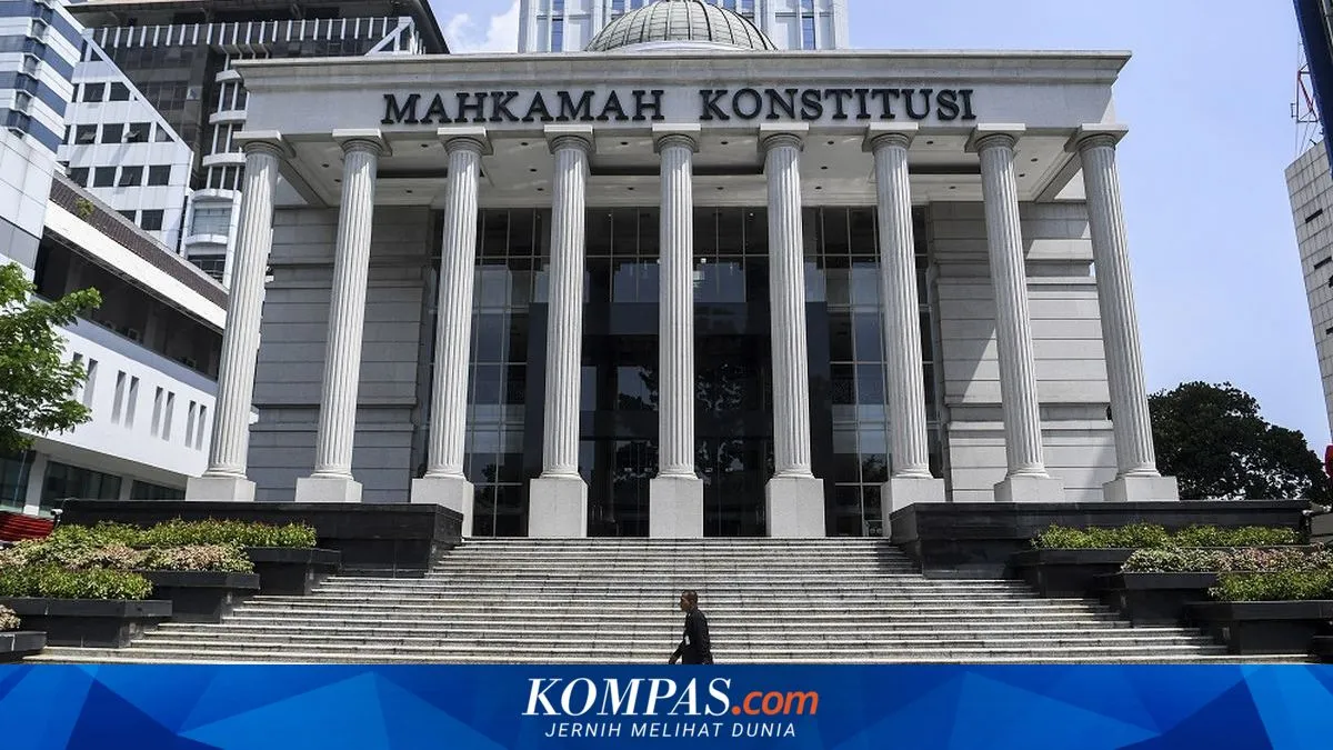 MK Menolak Gugatan Pernikahan Beda Agama