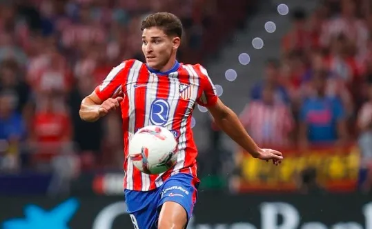 Julian Alvarez Pilih Barcelona Meski Dikejar Arsenal, Chelsea, dan MU