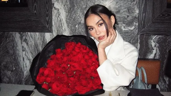10 Selebritas Berbakat Berzodiak Cancer yang Menginspirasi