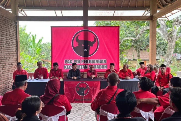 Sadarestuwati Pimpin Rapat Pembentukan PAC PDI Perjuangan Saradan