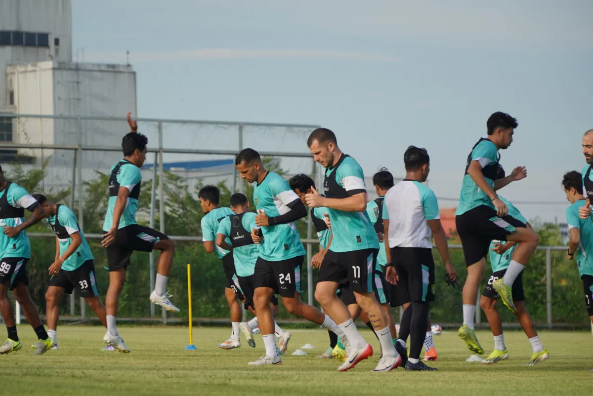 Persebaya Sesuaikan Latihan Selama Ramadan untuk Tetap Optimal