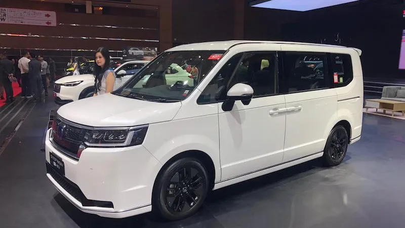 Honda STEP WGN e:HEV, MPV Keluarga Ideal untuk Mudik di IIMS 2026