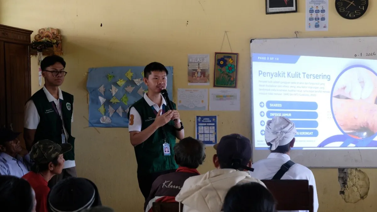 Mahasiswa UNAIR Hadirkan Layanan Kesehatan dan Pendidikan di Desa Pemuteran Bali