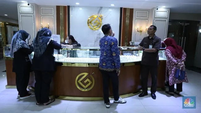 Harga Emas Stabil di Galeri 24 dan Antam per 16 Februari
