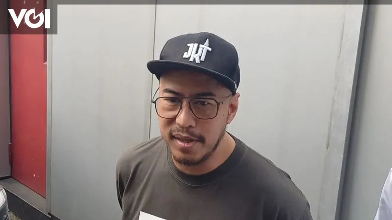 Pandji Pragiwaksono Berkomitmen Terus Berkarya Meski Diterpa Kontroversi
