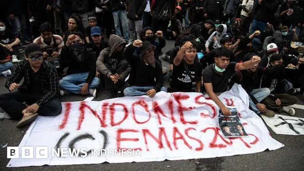 Kekerasan Digital Melanda: Warga Teror Setelah Kritik di Media Sosial