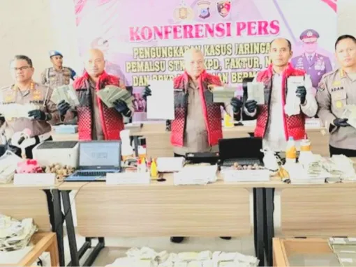Polisi Ungkap Jaringan Pemalsuan STNK dan BPKB di Kalimantan Selatan