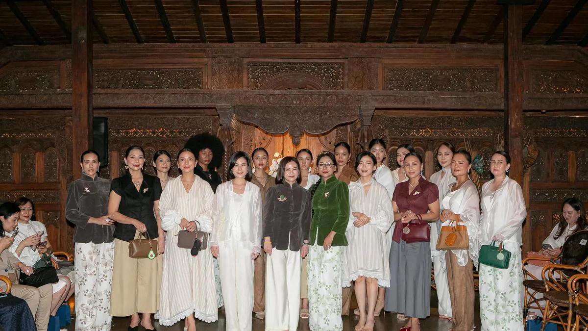 SISSAE dan Eva Margawaty Luncurkan Koleksi Busana Raya Elegan Berkonsep Timeless