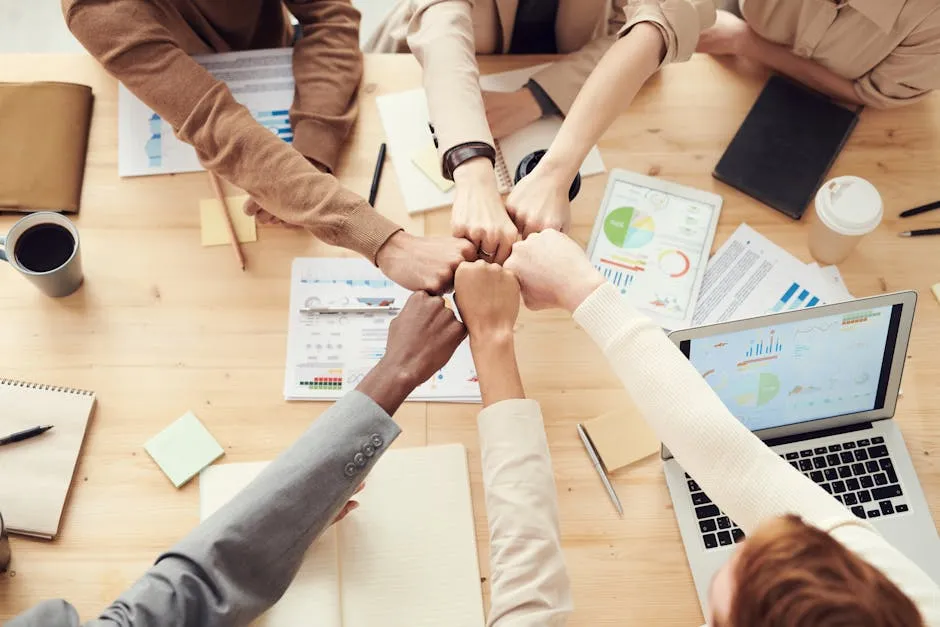 Peran Teknologi Digital dalam Meningkatkan Produktivitas di Indonesia