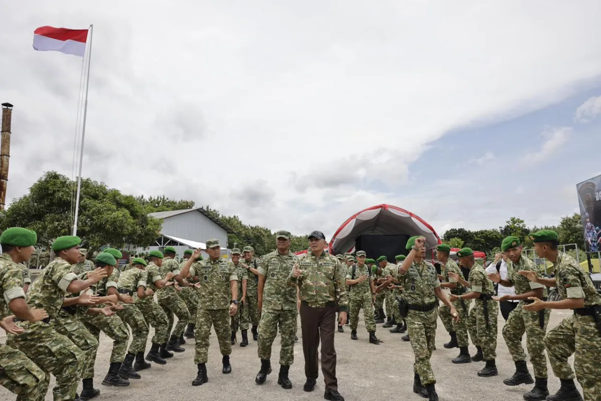 Menhan RI Tinjau Yonif TP 888, Perkuat Kesiapan Pertahanan Nasional