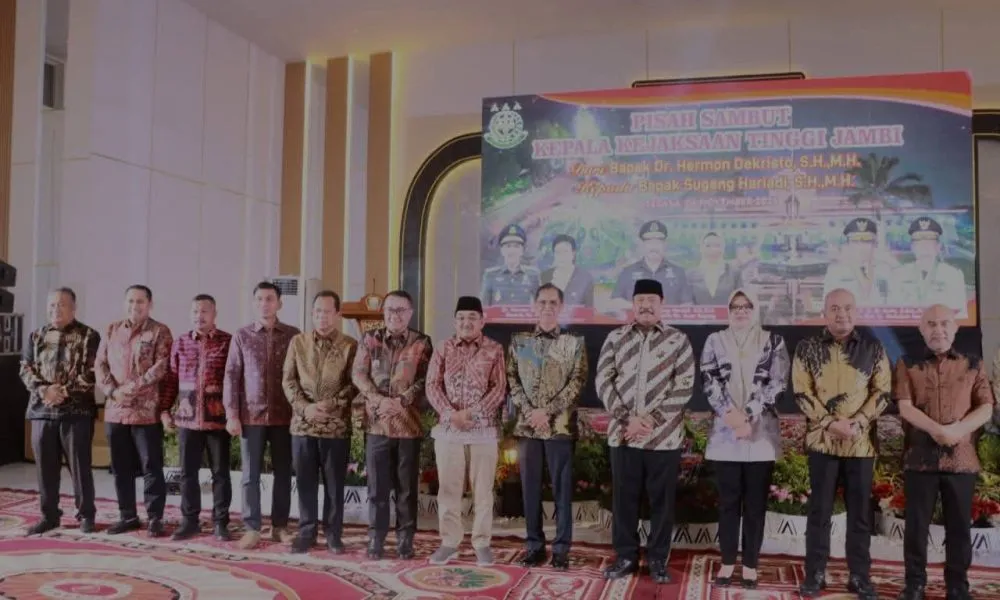 Serah Terima Jabatan Kepala Kejaksaan Tinggi Jambi: Bupati Anwar Sadat Hadiri Acara Pisah Sambut