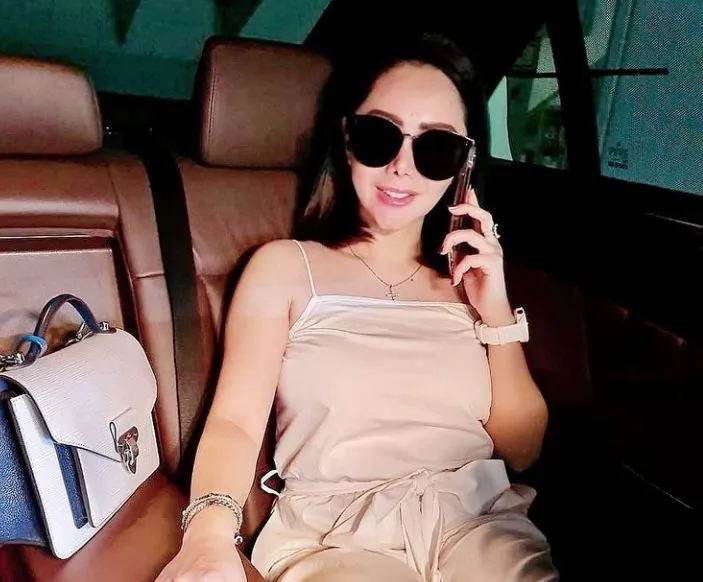 Artis Seksi Menikah Lagi, Kini Hidup Makmur Bersama Suami Pekerja Keras