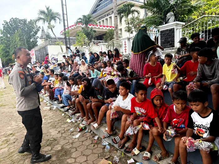 Kapolsek Manipa Ajak Anak Jalanan Hindari Kriminalitas Melalui Pembinaan
