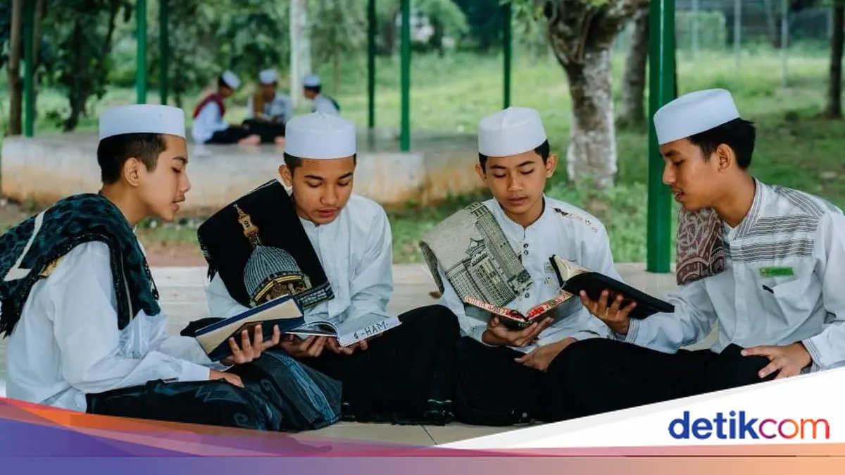 Peran Pesantren dalam Membangun Kesadaran Lingkungan